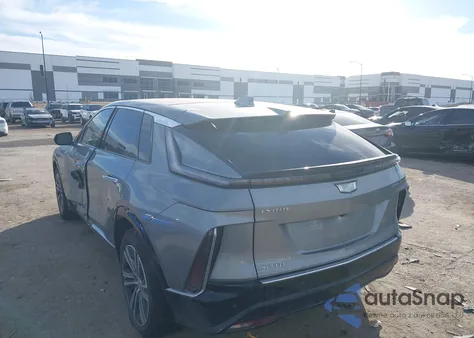 2024 Cadillac Lyriq Luxury W/1Sc from USA, damaged, VIN 1GYKPPRK8RZ100545